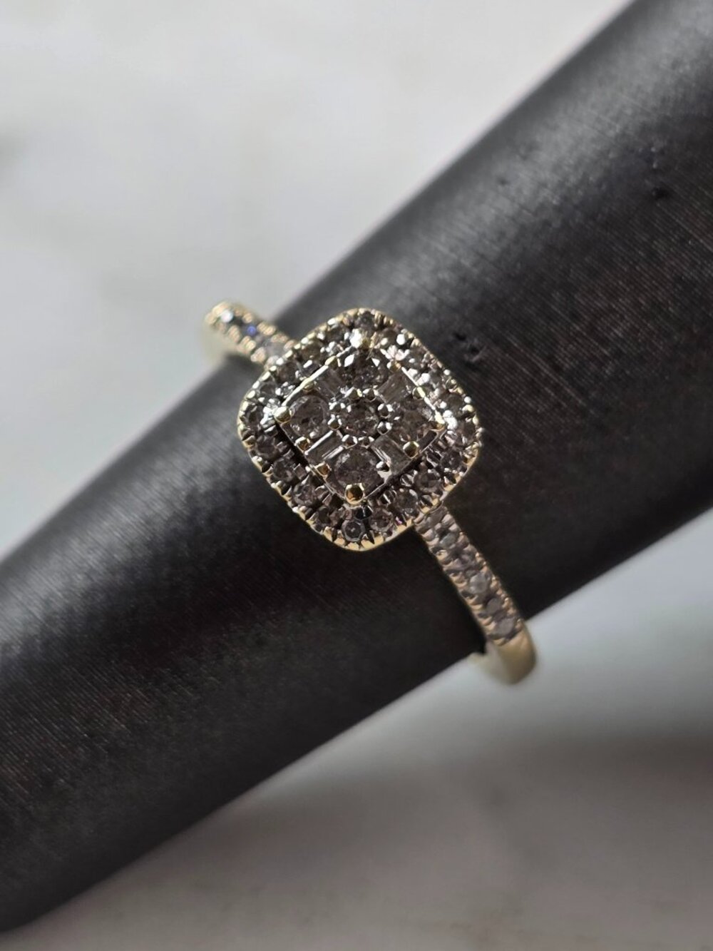 Womens Vintage Estate 10K Yellow Gold Diamond Ring 1.9g E5747